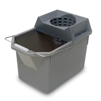 RUBBERMAID® PAIL AND MOP STRAINER COMBO 15 qt, 17"x10.5"x12". 