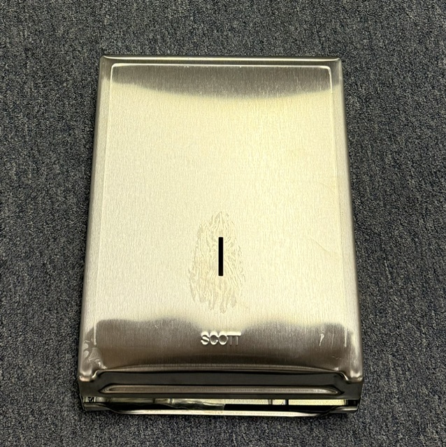 STAINLESS STEEL MULTIFOLD / C-FOLD PAPER TOWEL DISPENSER  